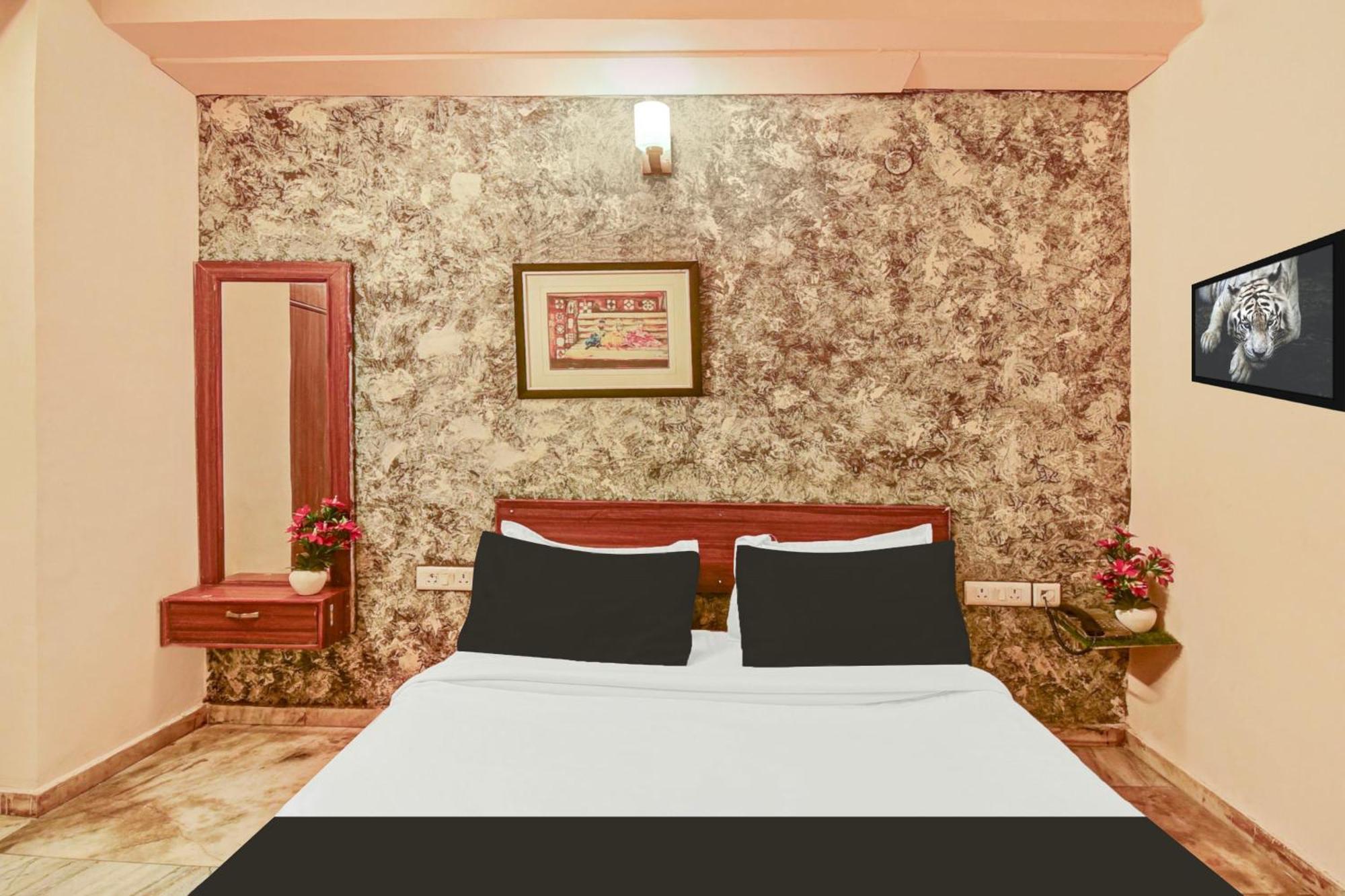 Hotel O The Blue Inn Jaipur Exteriör bild